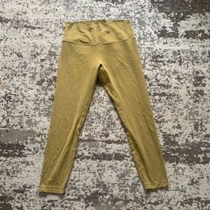 Lululemon 7/8 aligns